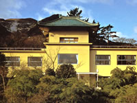 Hakone Museum of Art.Japanese ceramics from the Jomon Period to the Edo Period are in the permanent exhibition.