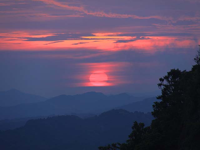 鋸山